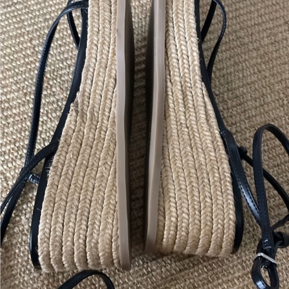 NWOT! Nine West platform sandals. Style wnalexx3. 7.5M. Black. Strappy. - Picture 7 of 10